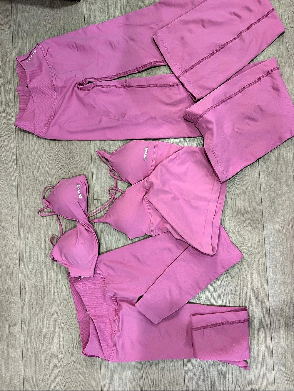 DFYNE vision Collection Activewear Set size small colour lotus